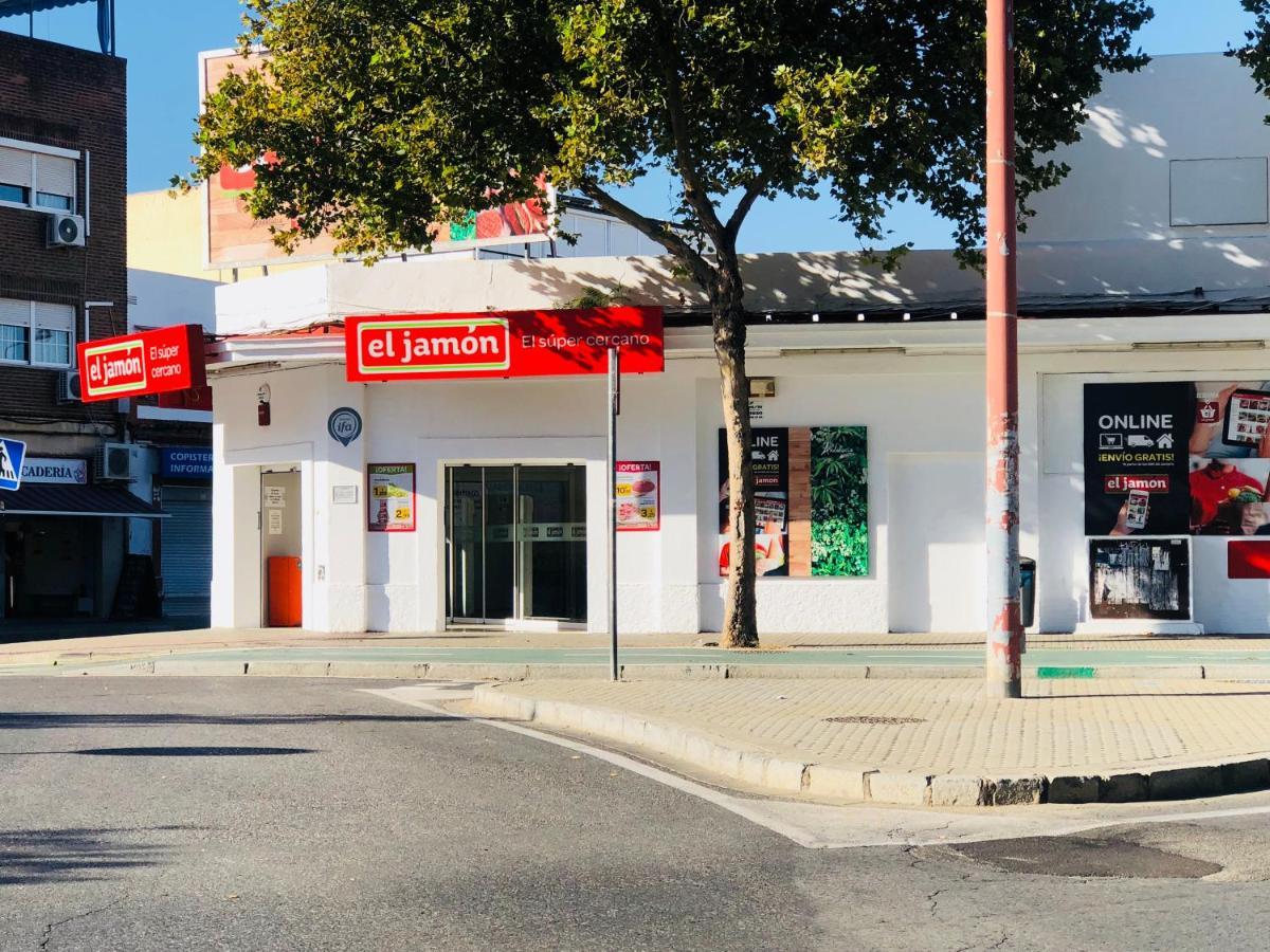 Apartamento 1 Dormitorio Y Salon Con Sofa Cama Bien Comunicado Con El Centro Sevilla Exterior foto