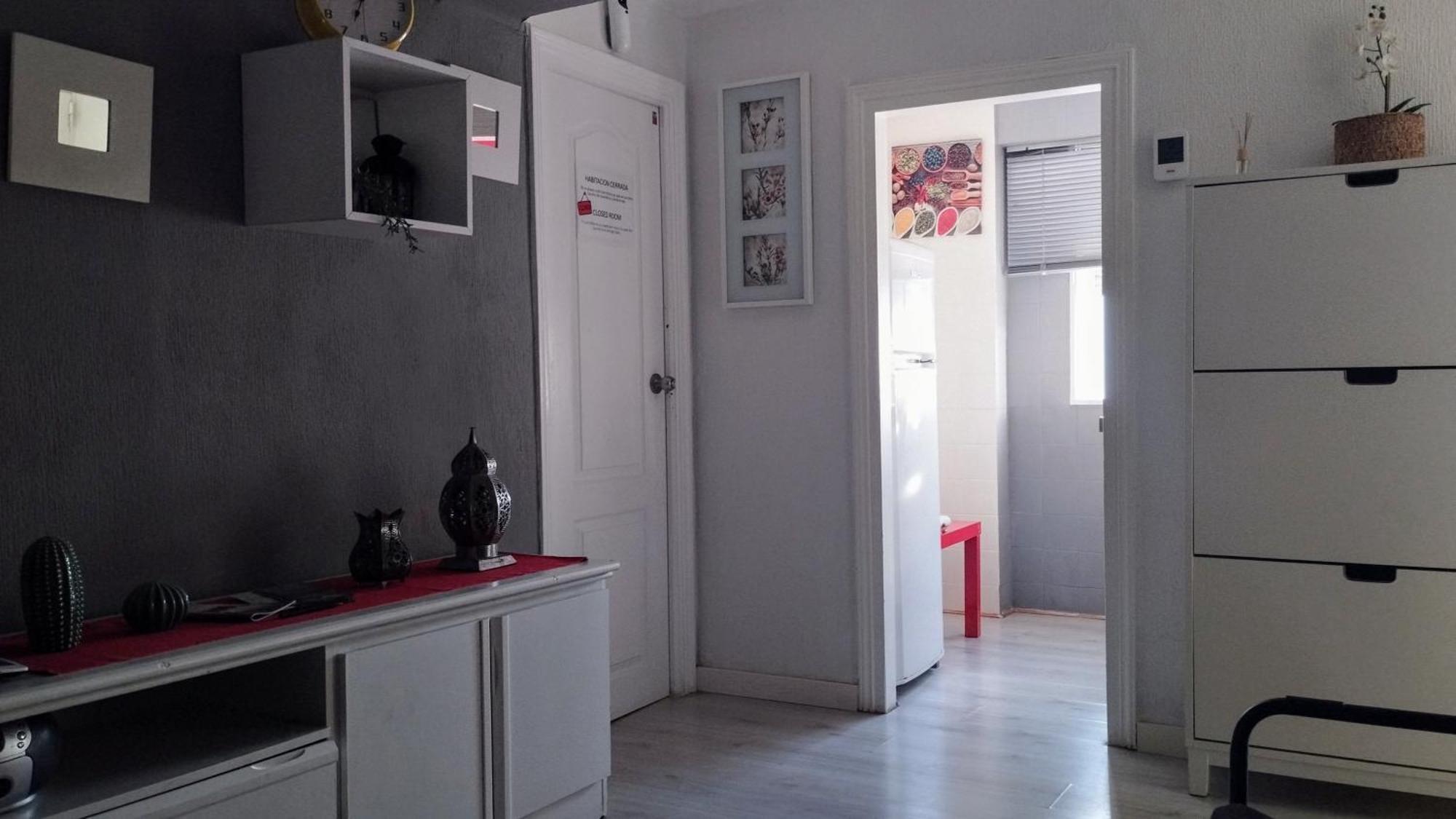 Apartamento 1 Dormitorio Y Salon Con Sofa Cama Bien Comunicado Con El Centro Sevilla Exterior foto